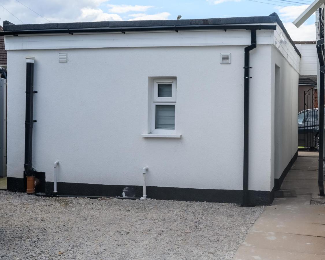 Luxury One Bedroom Guesthouse M6, Junction 10 Walsall Willenhall Eksteriør bilde