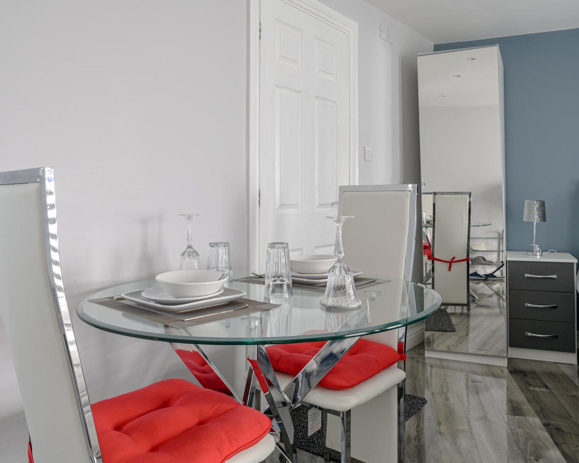 Luxury One Bedroom Guesthouse M6, Junction 10 Walsall Willenhall Eksteriør bilde